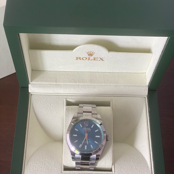 ROLEX MILGAUSS EXCELLENT CONDITION - Picture 5 of 9